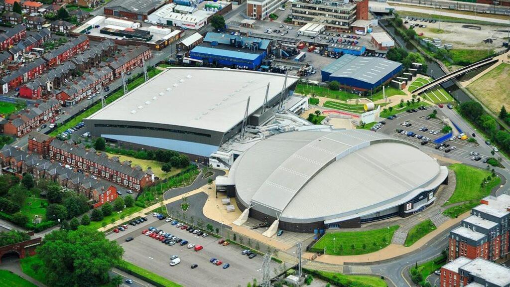 Royal Rooms At Coop Live Etihad, Sports City Manchester Exterior foto